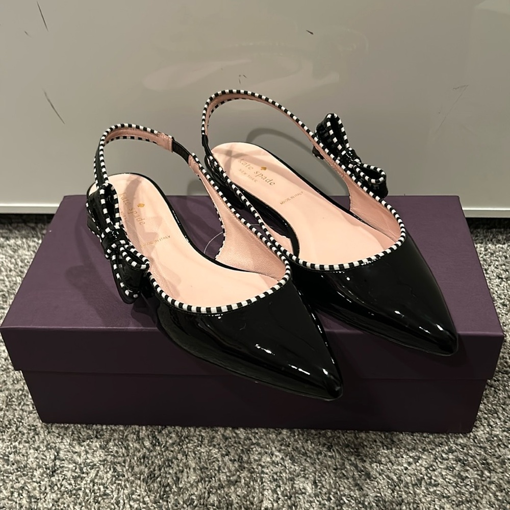 Kate Spade Black Flats with Bow Detail Size 8